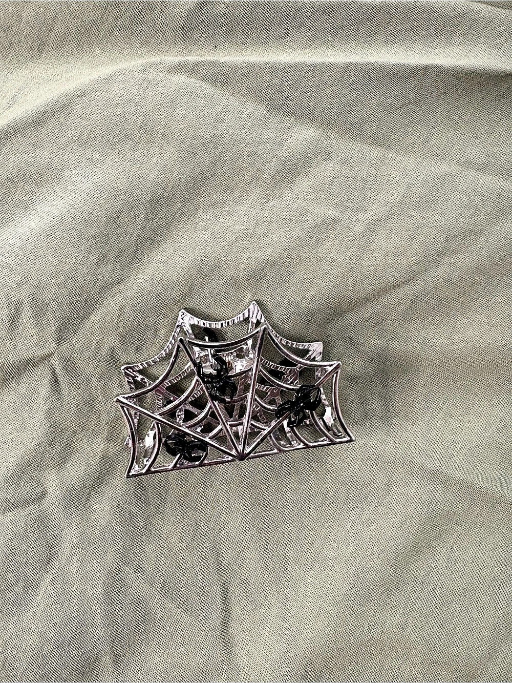 Spiderweb hair clip in Silver & Black Like New